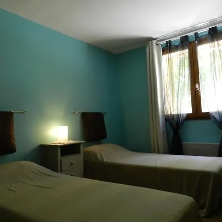 D'hotes L'hermitage Bed & Breakfast 3*