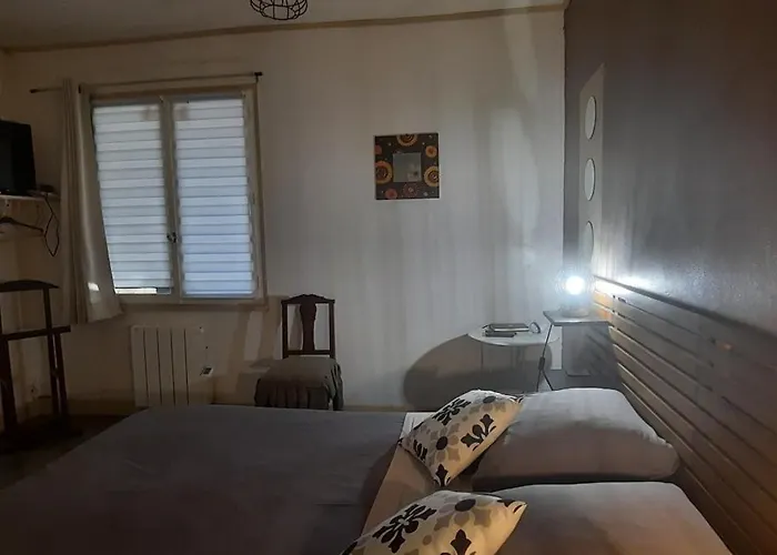 D'hotes L'hermitage Bed & Breakfast